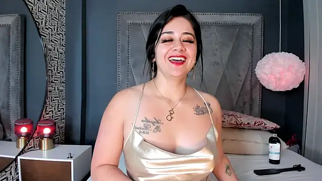 Snapshot of nahomi_sweett chatting on January 20, 2:03 pm nahomi sweett online show from January 20, 2:03 pm