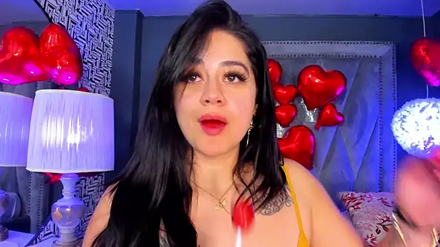Snapshot of nahomi_sweett chatting on February 11, 5:29 pm nahomi sweett online show from February 11, 5:29 pm