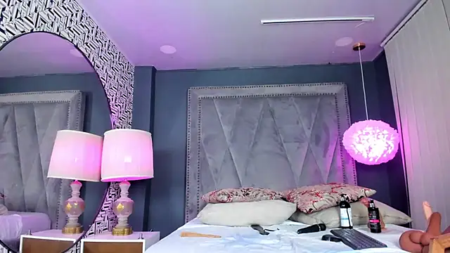 Snapshot of nahomi_sweett chatting on March 11, 5:35 pm nahomi sweett online show from March 11, 5:35 pm