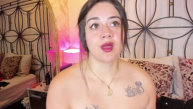 Snapshot of nahomi_sweett chatting on November 4, 10:58 am nahomi sweett online show from November 4, 10:58 am