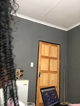 Snapshot of Nicole_Liam_ chatting on October 6, 12:02 pm Nicole Liam online show from October 6, 12:02 pm