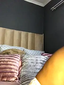 Snapshot of Nicole_Liam_ chatting on October 19, 1:34 pm Nicole Liam online show from October 19, 1:34 pm