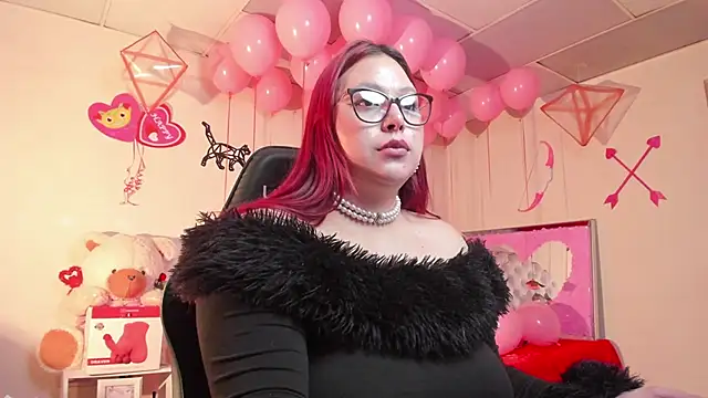 Snapshot of Blair_Elliss chatting on February 1, 6:51 pm Blair Elliss online show from February 1, 6:51 pm