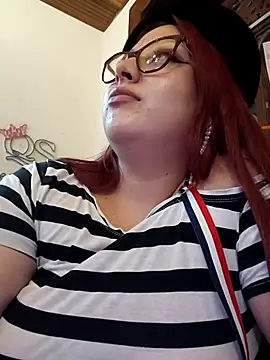 Snapshot of Blair_Elliss chatting on February 18, 12:26 am Blair Elliss online show from February 18, 12:26 am