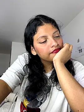 Snapshot of tati__22 chatting on September 17, 5:36 pm tati  22 online show from September 17, 5:36 pm