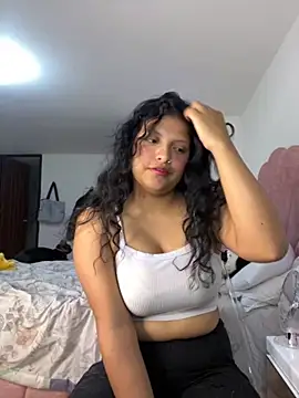 Snapshot of tati__22 chatting on September 25, 12:03 am tati  22 online show from September 25, 12:03 am