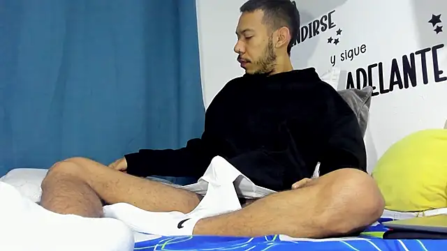 Snapshot of Aronxxs chatting on October 25, 10:45 am Aronxxs online show from October 25, 10:45 am