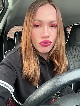 LavenderHot online show from December 12, 7:41 am