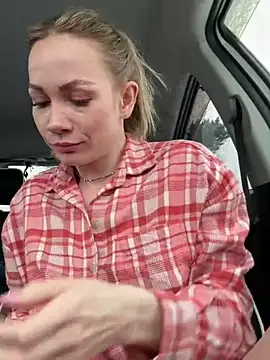 LavenderHot online show from January 28, 9:30 am