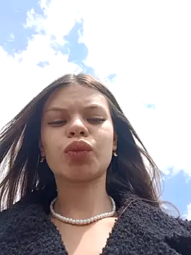 Violeta 12- online show from December 3, 5:12 pm