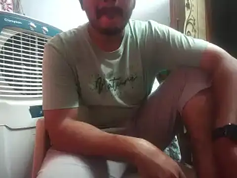 Snapshot of naughtymike0007 chatting on September 11, 3:56 pm naughtymike0007 online show from September 11, 3:56 pm