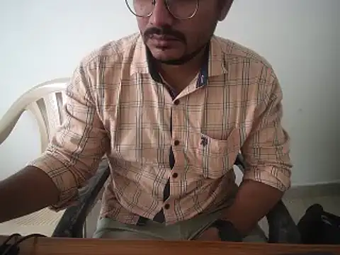 Snapshot of naughtymike0007 chatting on October 29, 5:31 am naughtymike0007 online show from October 29, 5:31 am