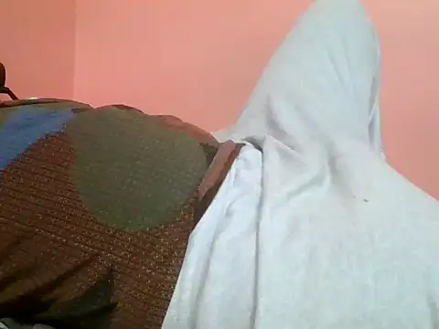 Snapshot of naughtymike0007 chatting on January 7, 3:25 pm naughtymike0007 online show from January 7, 3:25 pm