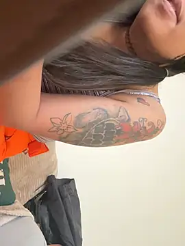 Gin4Cole online show from February 14, 3:26 pm