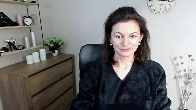 Snapshot of VivianWILD chatting on January 2, 6:50 am VivianWILD online show from January 2, 6:50 am
