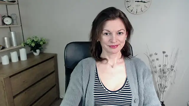 Snapshot of VivianWILD chatting on January 11, 10:51 am VivianWILD online show from January 11, 10:51 am