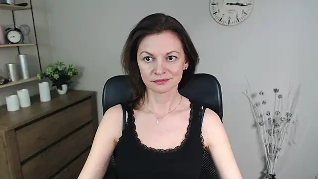 Snapshot of VivianWILD chatting on January 16, 1:58 pm VivianWILD online show from January 16, 1:58 pm