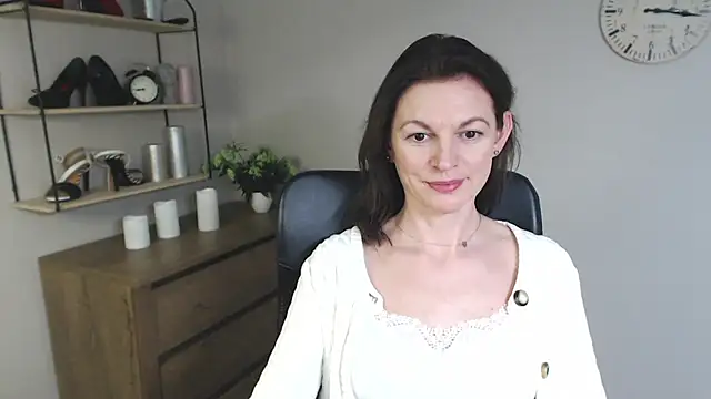 Snapshot of VivianWILD chatting on January 31, 6:03 pm VivianWILD online show from January 31, 6:03 pm