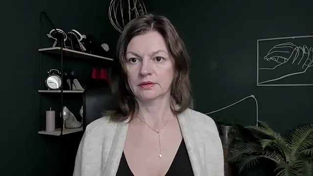 VivianWILD online show from October 29, 7:32 am