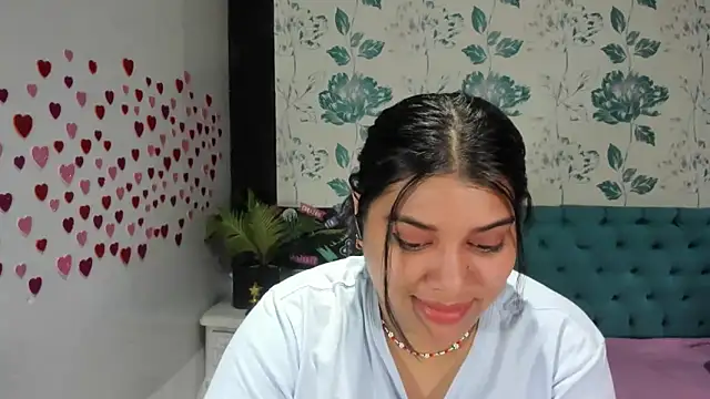 Snapshot of LindaBreeS chatting on February 9, 4:18 pm LindaBreeS online show from February 9, 4:18 pm