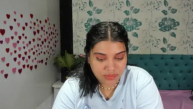 Snapshot of LindaBreeS chatting on February 9, 7:19 pm LindaBreeS online show from February 9, 7:19 pm