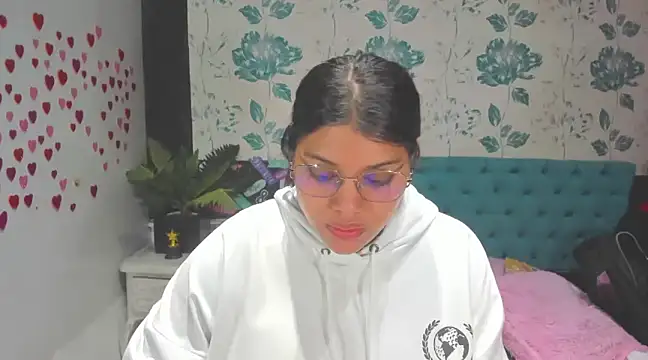 Snapshot of LindaBreeS chatting on February 28, 5:48 pm LindaBreeS online show from February 28, 5:48 pm