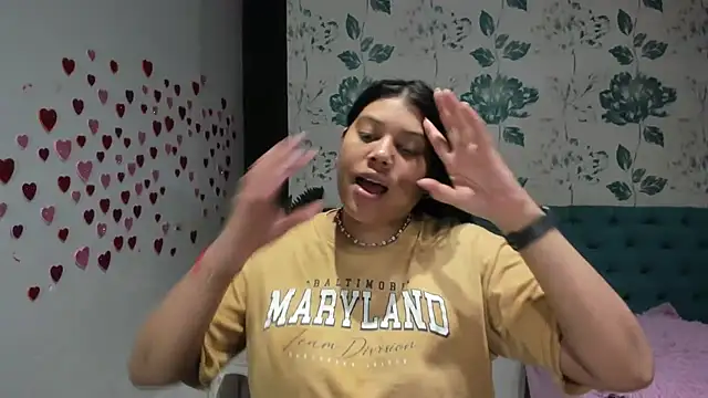 Snapshot of LindaBreeS chatting on March 1, 11:58 pm LindaBreeS online show from March 1, 11:58 pm