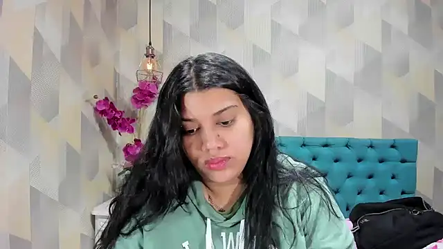 Snapshot of LindaBreeS chatting on September 28, 2:00 pm LindaBreeS online show from September 28, 2:00 pm