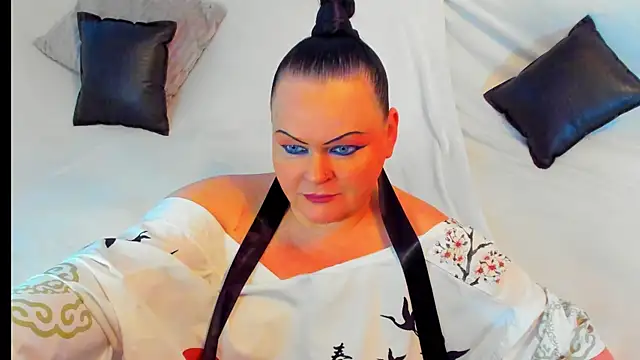 Snapshot of MilanaBiegert chatting on December 29, 11:29 am MilanaBiegert online show from December 29, 11:29 am