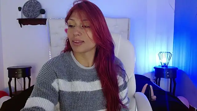 Snapshot of elena_detroya chatting on February 10, 1:01 pm elena detroya online show from February 10, 1:01 pm