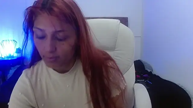 Snapshot of elena_detroya chatting on March 4, 12:33 pm elena detroya online show from March 4, 12:33 pm