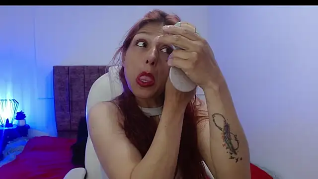 Snapshot of elena_detroya chatting on March 11, 12:28 pm elena detroya online show from March 11, 12:28 pm