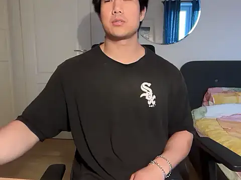 jungcock3210 online show from November 23, 2:28 pm