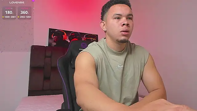 Snapshot of jhotta_fox chatting on January 14, 9:13 am jhotta fox online show from January 14, 9:13 am