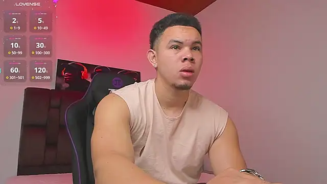 Snapshot of jhotta_fox chatting on January 15, 8:09 am jhotta fox online show from January 15, 8:09 am