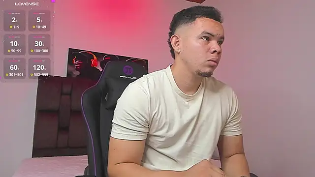 Snapshot of jhotta_fox chatting on January 16, 8:11 am jhotta fox online show from January 16, 8:11 am