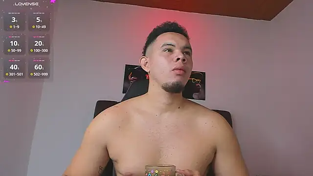 Snapshot of jhotta_fox chatting on October 19, 10:05 am jhotta fox online show from October 19, 10:05 am