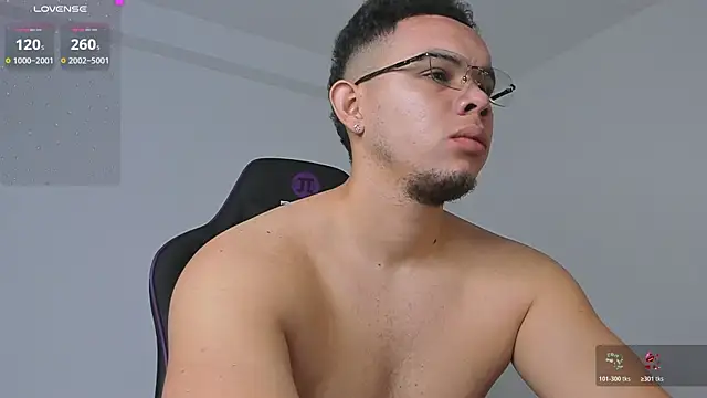 Snapshot of jhotta_fox chatting on November 13, 7:07 am jhotta fox online show from November 13, 7:07 am