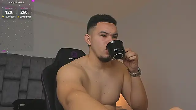 Snapshot of jhotta_fox chatting on December 5, 7:06 am jhotta fox online show from December 5, 7:06 am