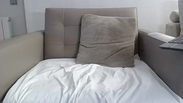 kim721 online show from October 9, 11:52 am