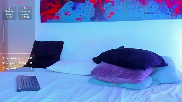 arminjones1 online show from February 12, 10:03 am