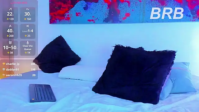 arminjones1 online show from March 6, 9:14 am