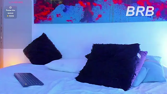 arminjones1 online show from March 12, 5:46 am