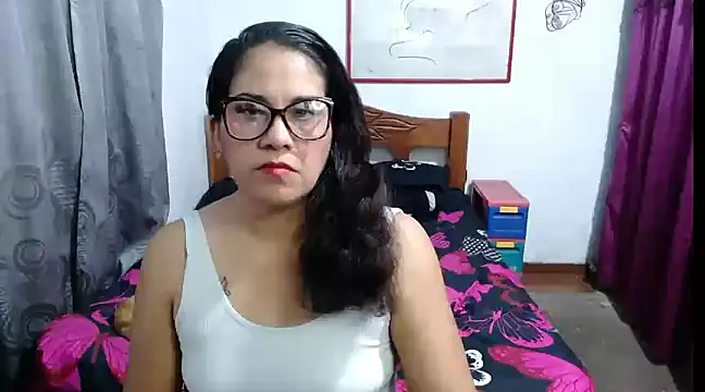 Mistresskloe01 online show from January 16, 12:31 pm