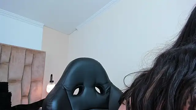 Naughty Kittenm online show from March 21, 2:40 pm