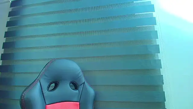 Naughty Kittenm online show from February 18, 10:33 am