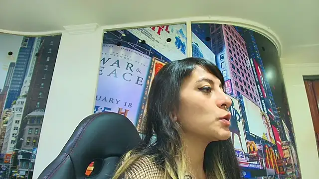 Naughty Kittenm online show from March 19, 11:36 am