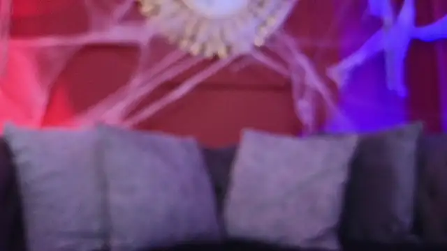 Julieta Russell online show from October 20, 12:16 pm