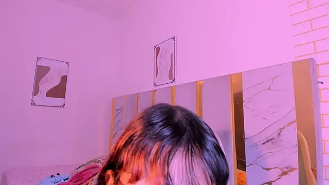 laurem-paulette online show from November 1, 1:13 pm