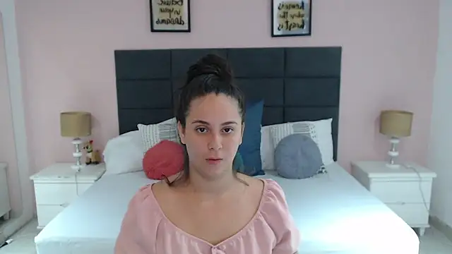 MadisonJenner online show from December 29, 12:55 pm